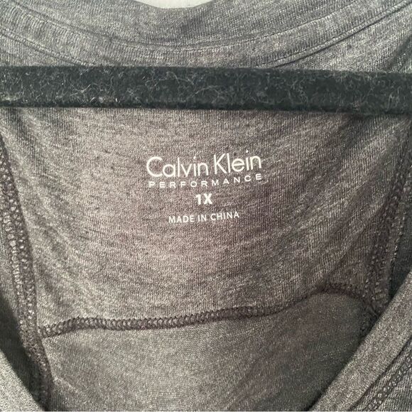 Calvin Klein Performance Women’s V Neck Flare Hemline Gray Sleeveless Top 1X - Picture 2 of 3